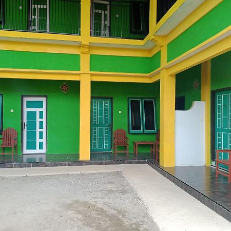 Sipakatau Homestay Bira Exterior photo