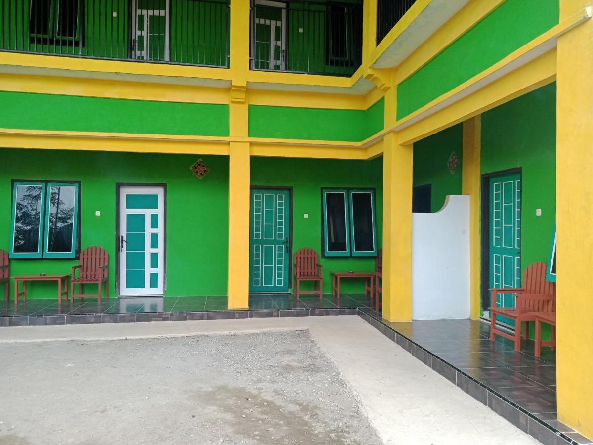 Sipakatau Homestay Bira Exterior photo