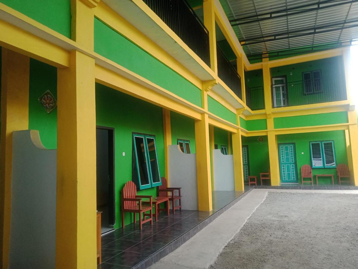 Sipakatau Homestay Bira Exterior photo